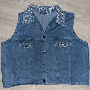 Vintage Embroidered Collar Denim Vest XL